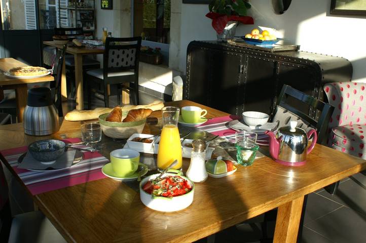 Chambre d’hôte pour 5 personnes, avec jardin et piscine, animaux acceptés dans Yonne - 4