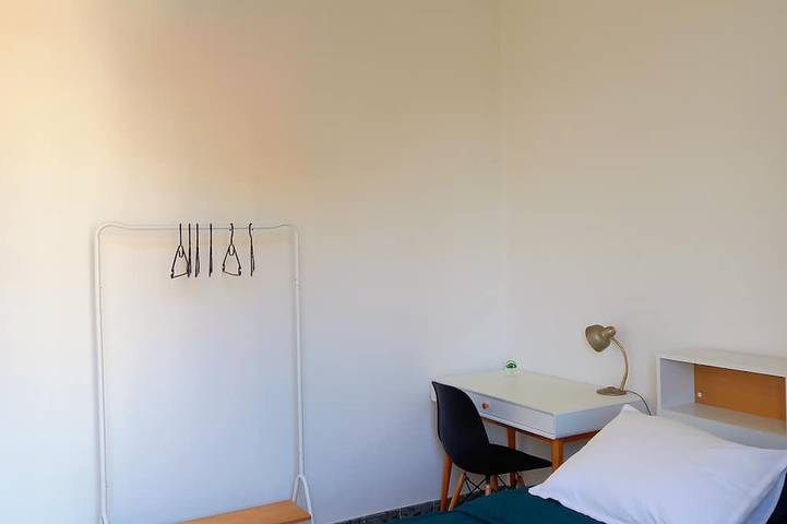 Perpignan centre Habitación climatizada, baño + Garaje + desayuno in Perpiñán, Côte d'Améthyste