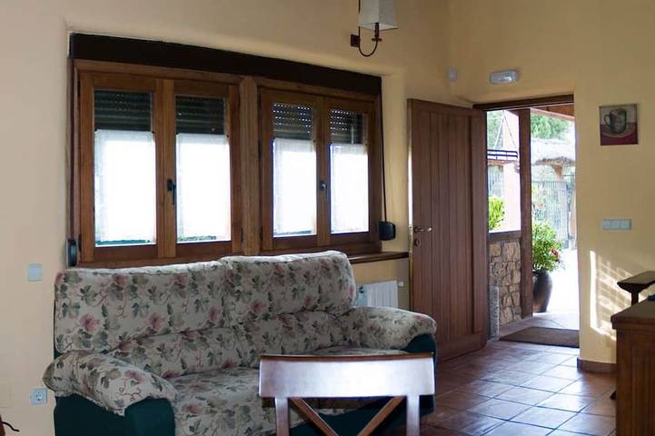 Apartamento entero, Casa rural para 2/3 personas Sierra Norte de Madrid in Manjirón, Puentes Viejas
