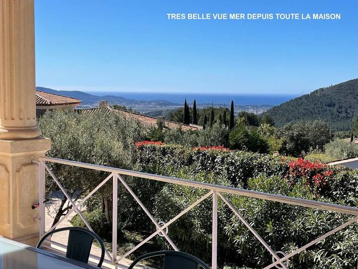 Location de vacances pour 10 personnes, avec piscine ainsi que jardin et vue à Solliès-Ville - 2