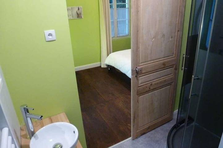 6 Personen mit eigenem Garten, beheizter Pool in Vouneuil-sur-Vienne, Vienne