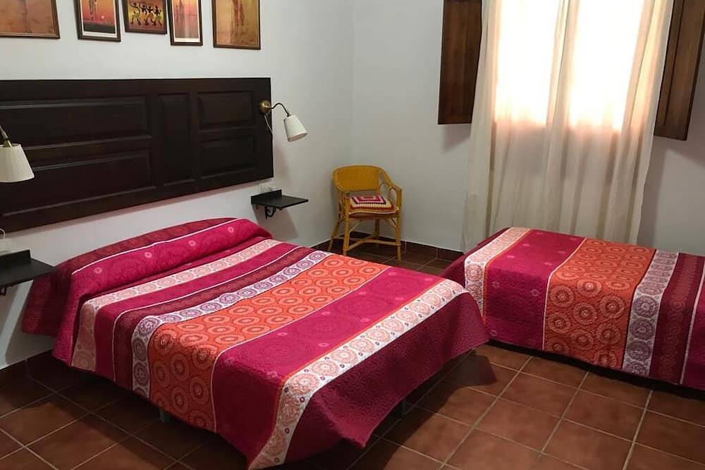 Rural accommodation rental in Valdelvira in La Puebla de los Infantes, Sevilla Province