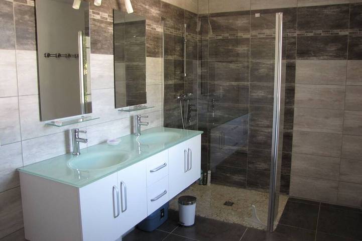 Location de vacances pour 6 personnes, avec jardin et terrasse à Brignoles - 4