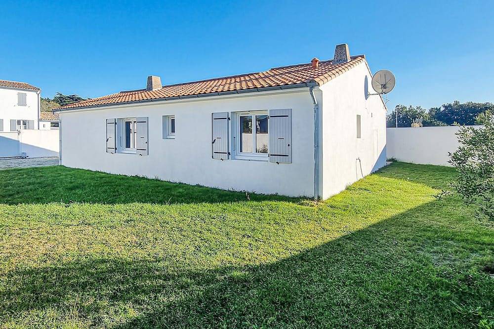 3 bedroom nice home in Les Portes-en-Ré in Les Portes-en-Ré, Île de Ré