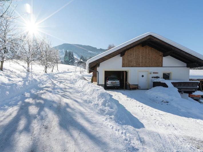 Chalet für 4 Personen, mit Balkon und Balkon/Terrasse sowie Terrasse und Garten in Maria Alm