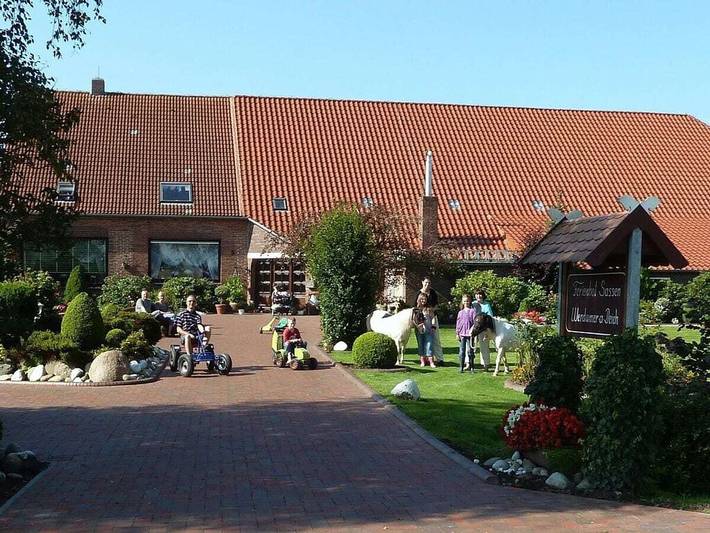 Bauernhaus für 4 Personen, mit Garten und Terrasse in Werdum
