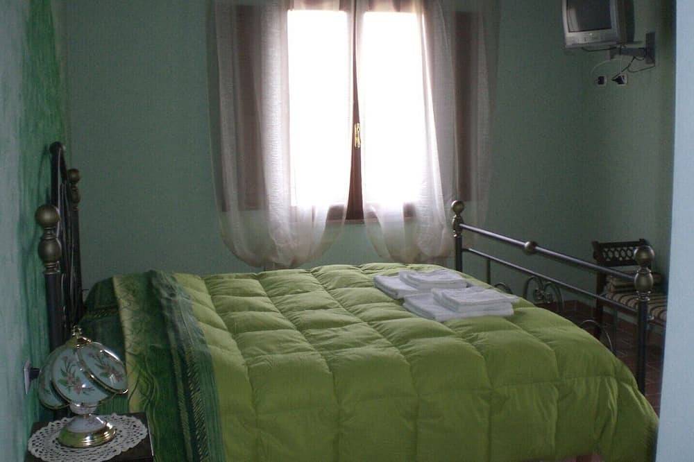 Ferme-Piscine. Appartement 5 + 2 pers. 2 Chambres 2 Salles De Bains in San Miniato, Province de Pise