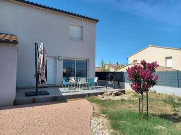 Cottage pour 4 personnes, avec jardin à Jonquerettes