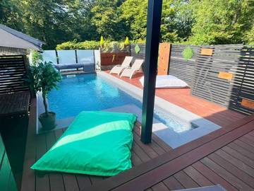 Gîte pour 4 personnes, avec jacuzzi et terrasse ainsi que sauna et piscine, animaux acceptés à Theux