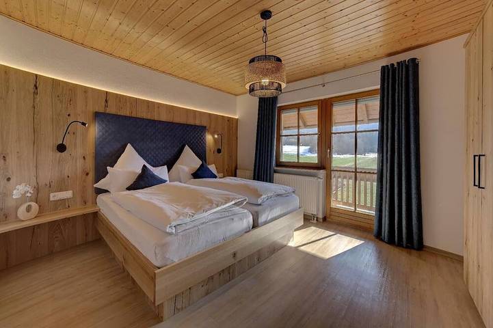 Ferienwohnung für 2 Personen, mit Balkon und Whirlpool sowie Garten in Zwiesel