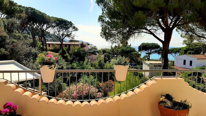 Ferienwohnung für 8 Personen, mit Terrasse und Ausblick, mit Haustier in Biodola - 4