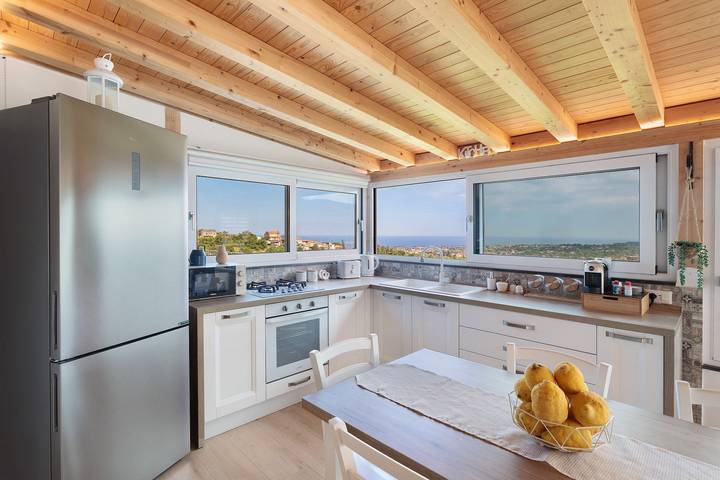 Villa 'Found House – Meer- & Ätnablick' mit Meerblick, Wlan und Klimaanlage in Giarre, Ätna
