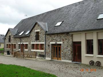 Location de vacances pour 8 personnes, avec vue et jardin, adapté aux familles à Sainteny