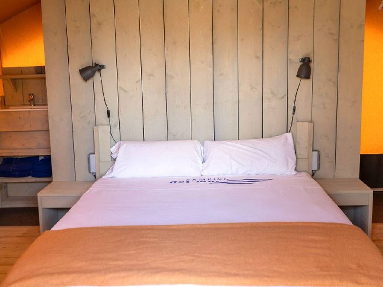 Bungaló de lona con terraza para 2 personas in Platja de la Conca (Malgrat de Mar), Malgrat de Mar