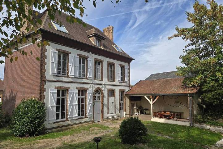 Location de vacances pour 16 personnes, avec terrasse et jardin dans Les Aspres