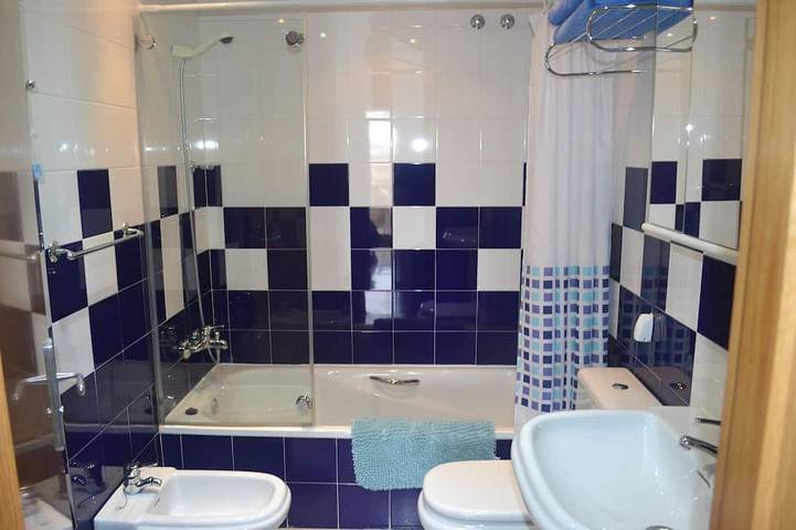 Gîte pour 4 personnes, avec balcon ainsi que jardin et piscine à Isla Plana - 4