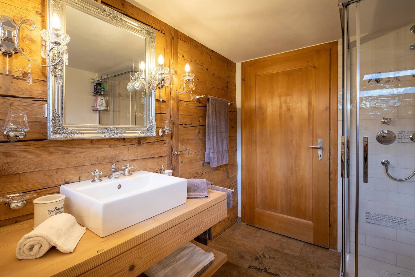 Apartamento vacacional entero, Apartamento de vacaciones para 4 personas con terraza in Lenk im Simmental, Lenk
