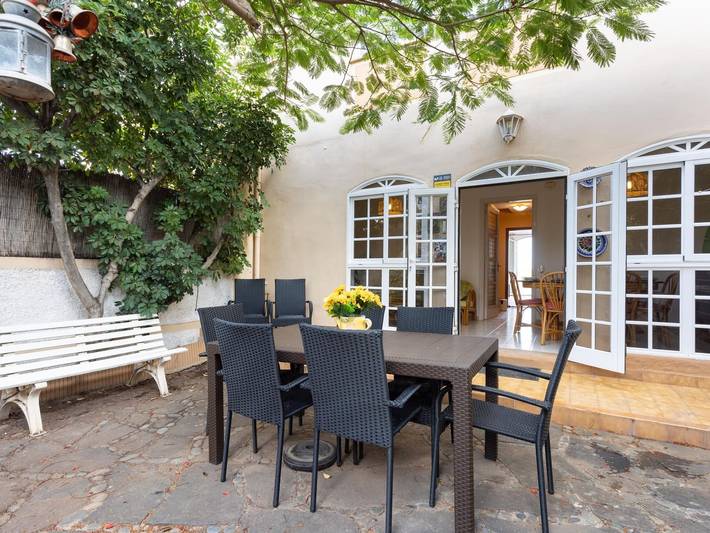 Casa de vacaciones para 9 personas, con jardín y balcón - 1