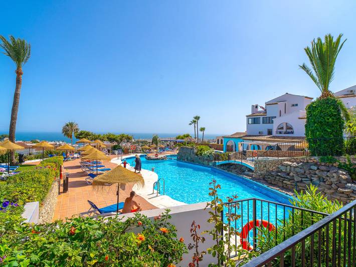 Gîte pour 4 personnes, avec jardin et piscine - 1
