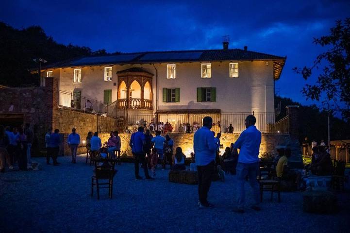 B&b per 2 persone, con Idromassaggio e Giardino nonché Sauna e Panorama a Avigliana