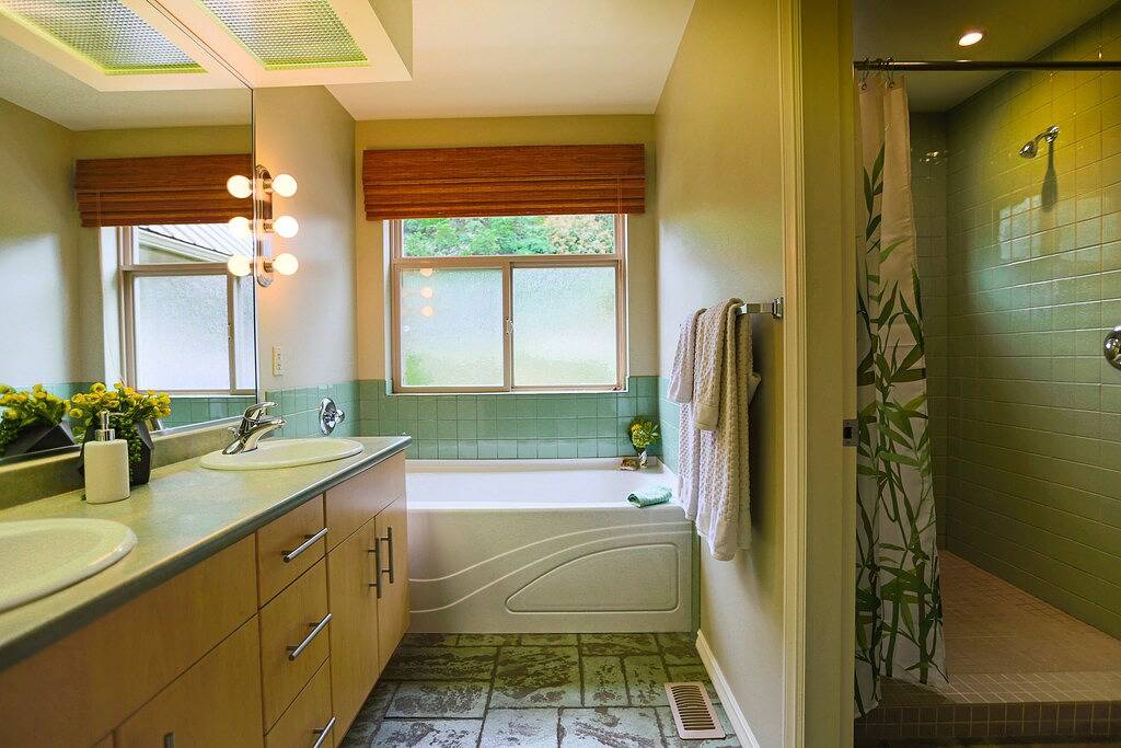 Das Nebengebäude - Familienspaß in Sargeant Bay in Sechelt, Sunshine Coast Regional District