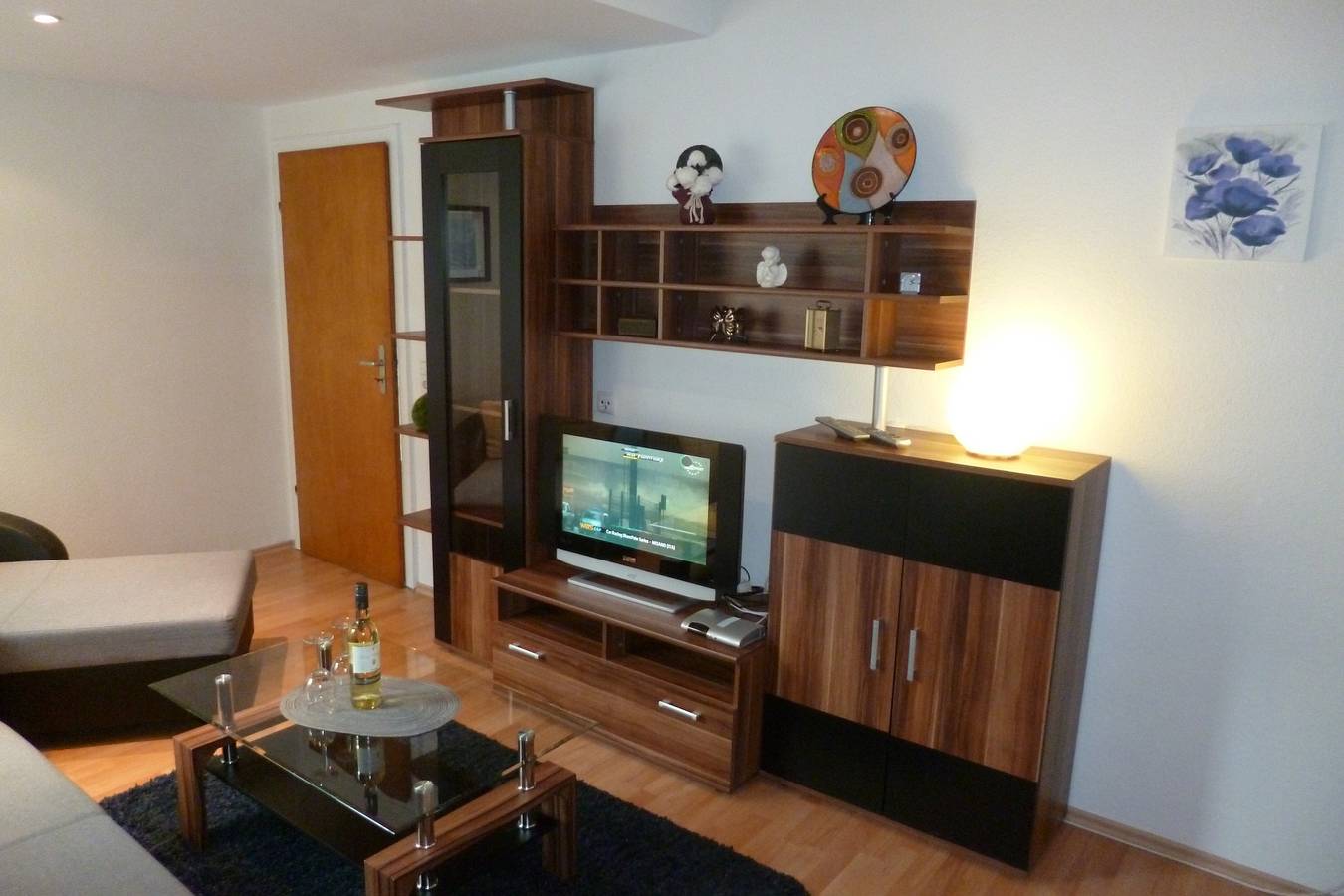 Ganze Wohnung, Ferienwohnung 'Haus Uni Koblenz Wohnung 2' mit Gemeinschaftsterrasse und Wlan in Metternich, Koblenz