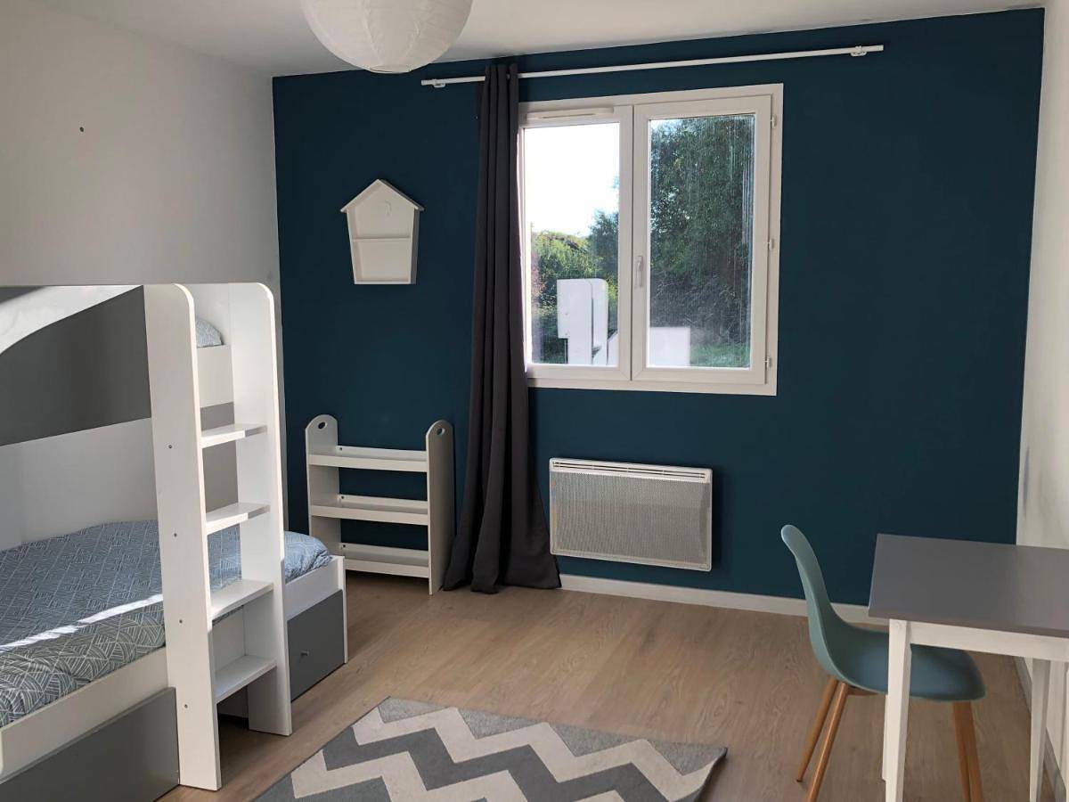 Two-Bedroom House in Issac, Périgord Pourpre