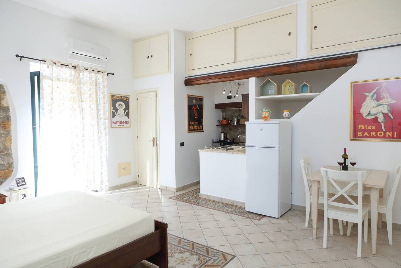 Entire apartment, Central Apartment With Balcony in Cefalù, Palermo Province