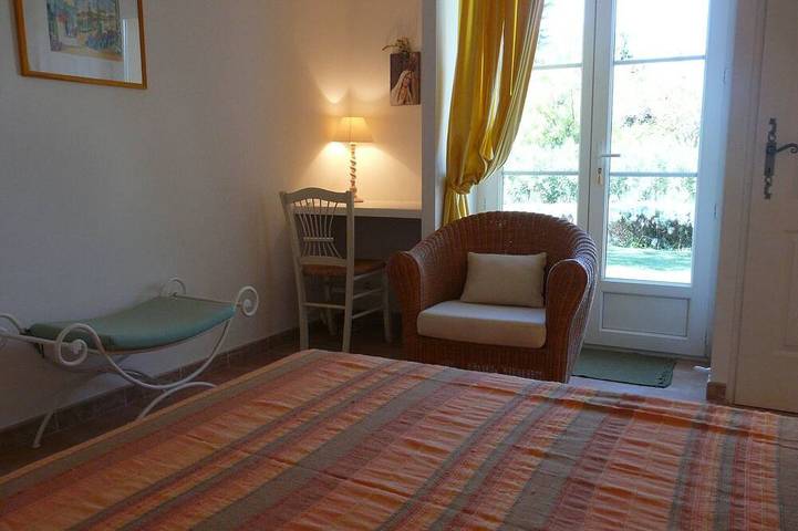 Provenzalisches Ferienhaus zu vermieten, neu, ruhig gelegen, Mouries, in Mitten der Alpillen in Mouriès, Arles und Umgebung