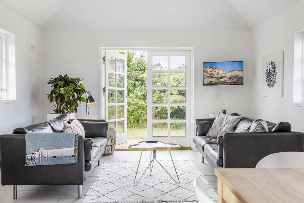 Idyllisches und topmodernes Ferienhaus mit Reetdach bei Tornby Strand in Hirtshals region, Tannisbucht