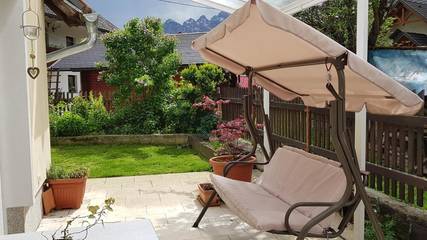 Location de vacances pour 5 personnes, avec jardin et vue dans Mojstrana