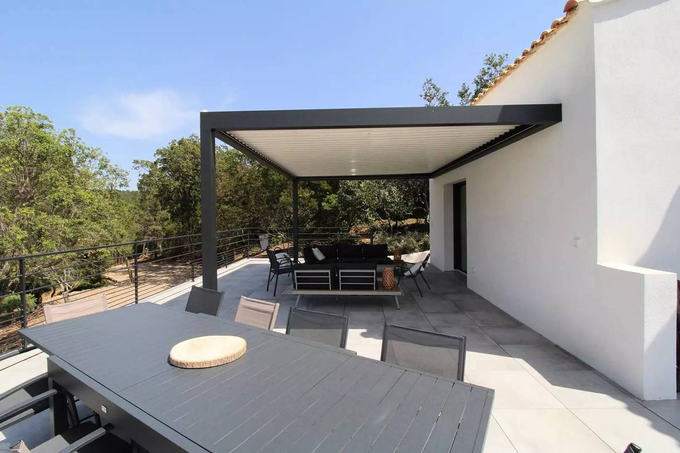 Villa pour 8 personnes avec piscine privée à La Londe-Les-Maures in La Londe-les-Maures, Côte méditerranéenne (France)