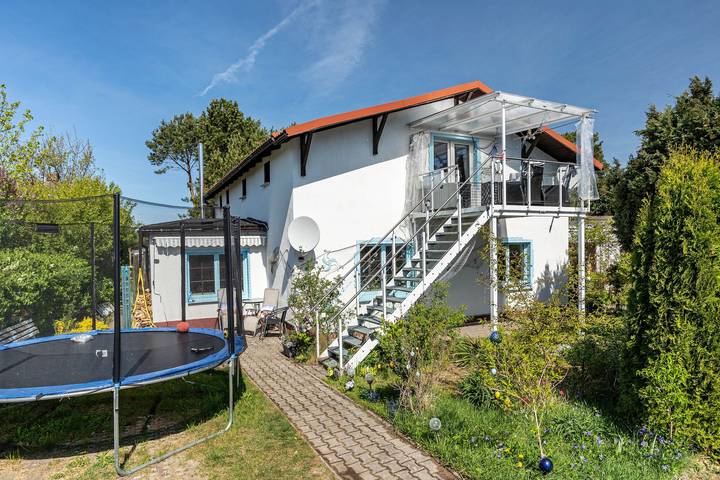 Ferienwohnung für 4 Personen, mit Balkon und Garten in Kröslin
