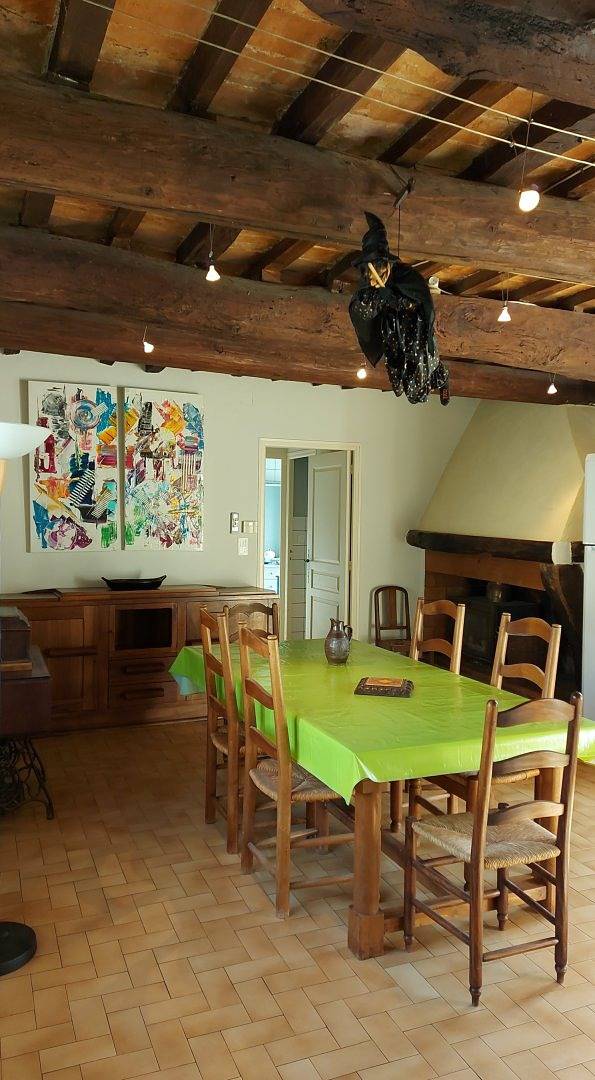 Gîte pour 5 personnes, avec terrasse ainsi que piscine et jardin, animaux acceptés à Valréas - 3