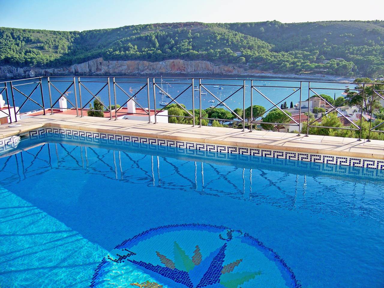 Isabelle in Punta Montgo, La Escala