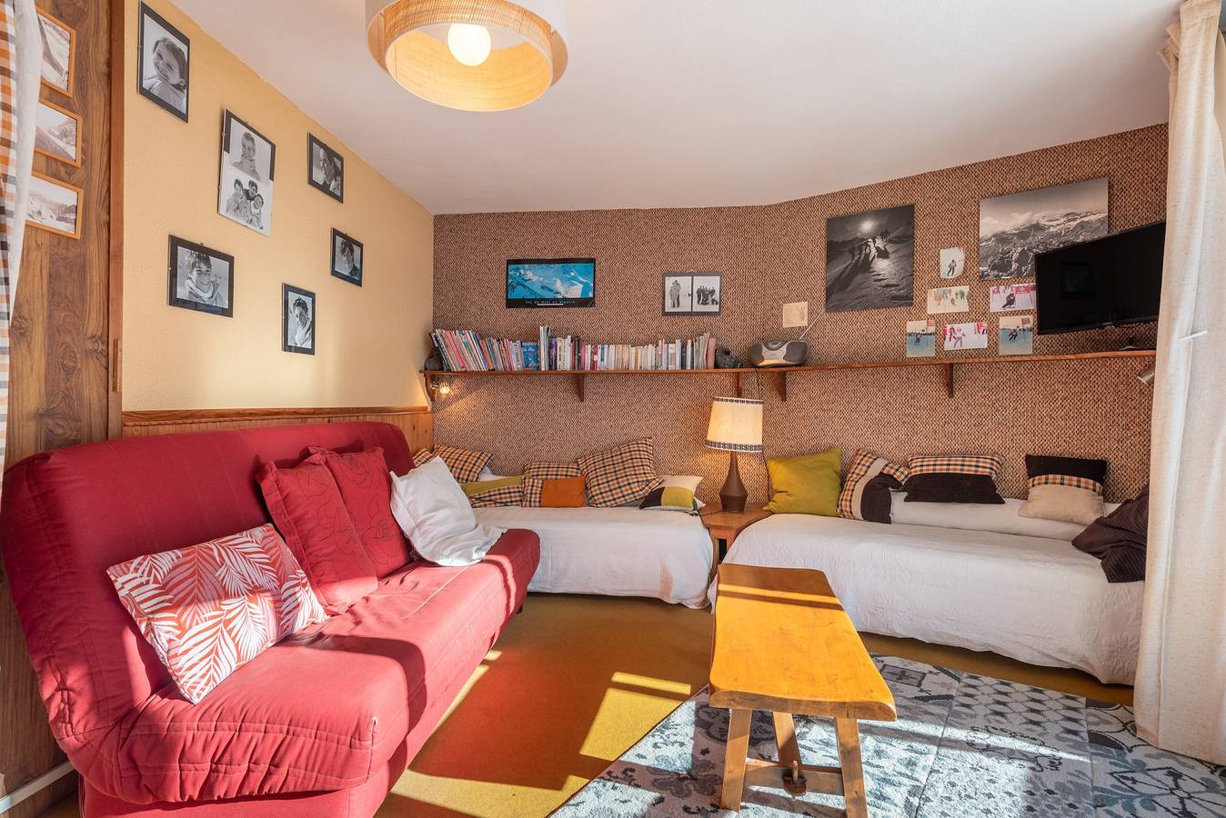 Apartamento entero, Apartamento 'La Mongie' con vistas a la montaña y balcón in Pic du Midi, Bagnères-de-Bigorre