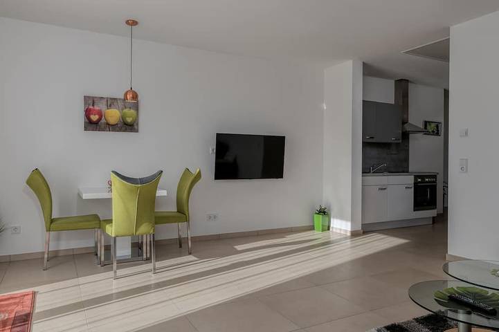 Ferienwohnung für 3 Personen, mit Garten