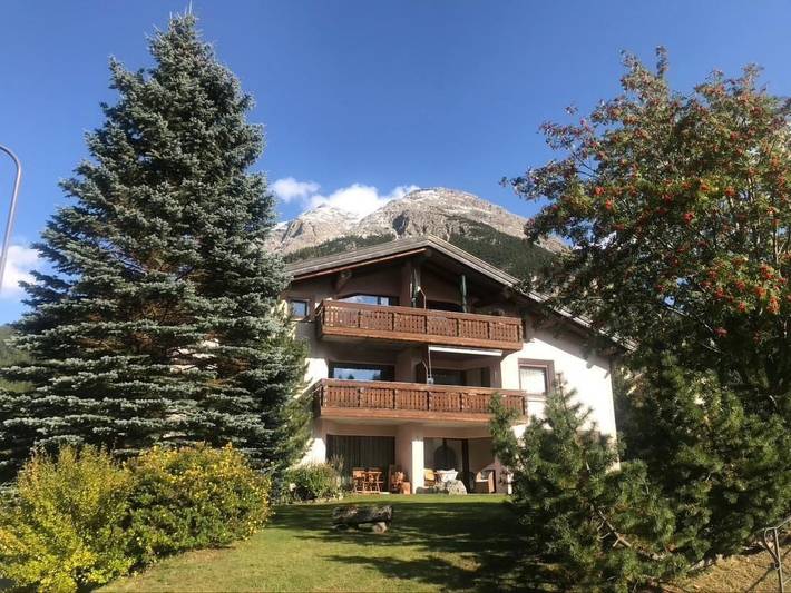 Ferienwohnung für 3 Personen, mit Balkon und Terrasse sowie Garten in La Punt-Chamues-ch - 2