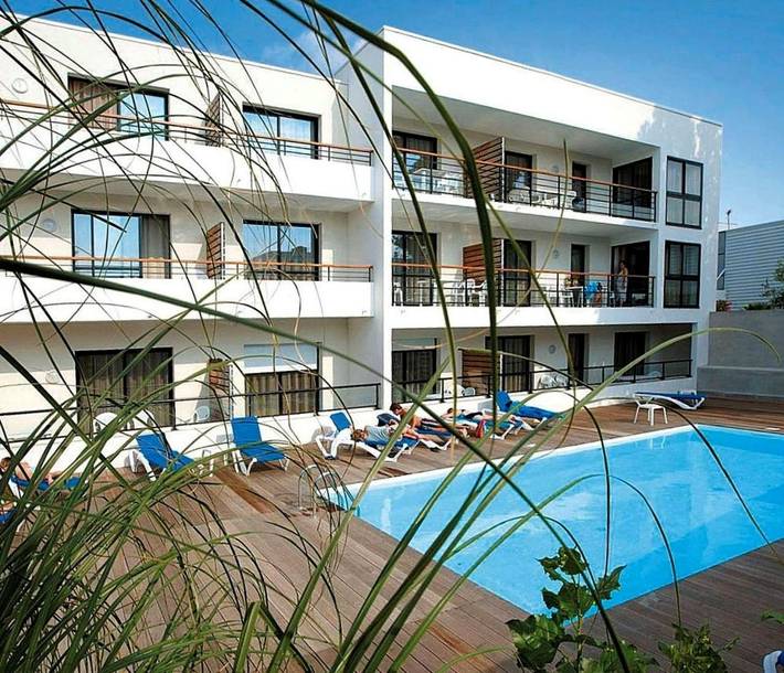 Parc de vacances pour 2 personnes, avec piscine et jardin en Charente-Maritime - 3
