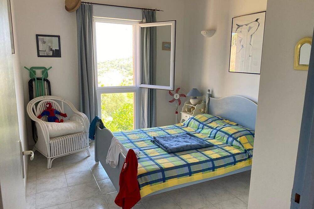 Appartement entier, Villa avec piscine et vue sur mer à Coti-Chiavari in Portigliolo, Coti-Chiavari