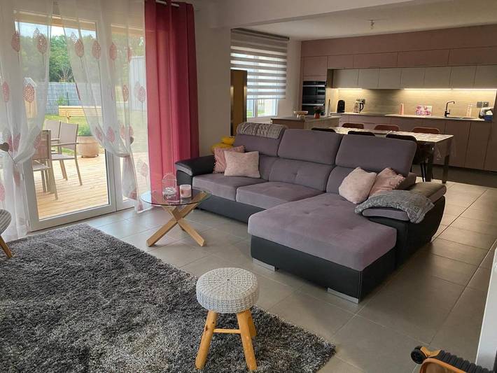 Location de vacances pour 3 personnes, avec terrasse à Louplande