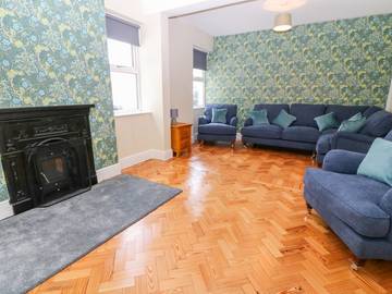 Holiday Rental for 12 People in North-Wales, Isle of Anglesey, Photo 3