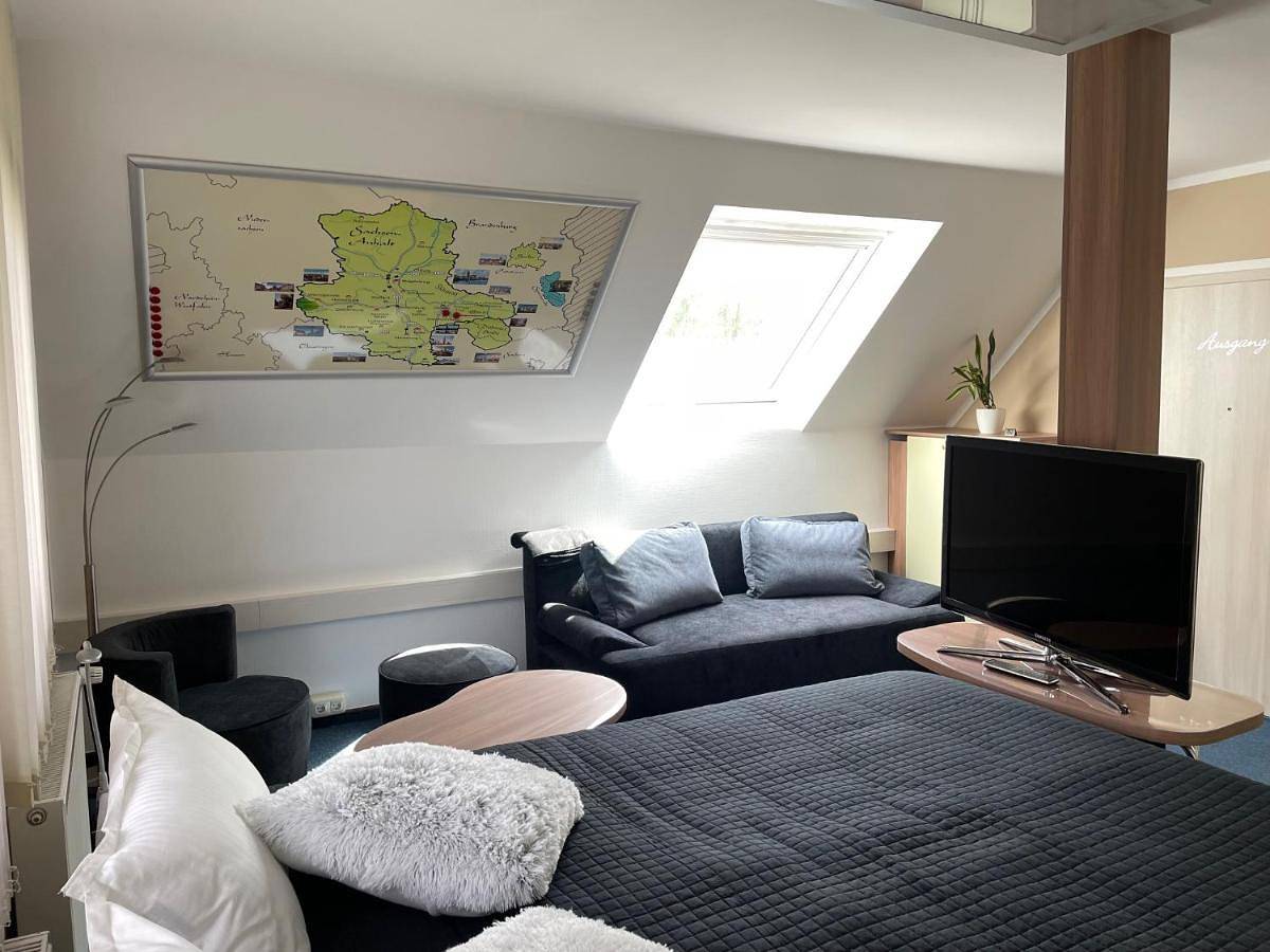 Ganze Wohnung, One-Bedroom Apartment in Gräfenhainichen, Dübener Heide