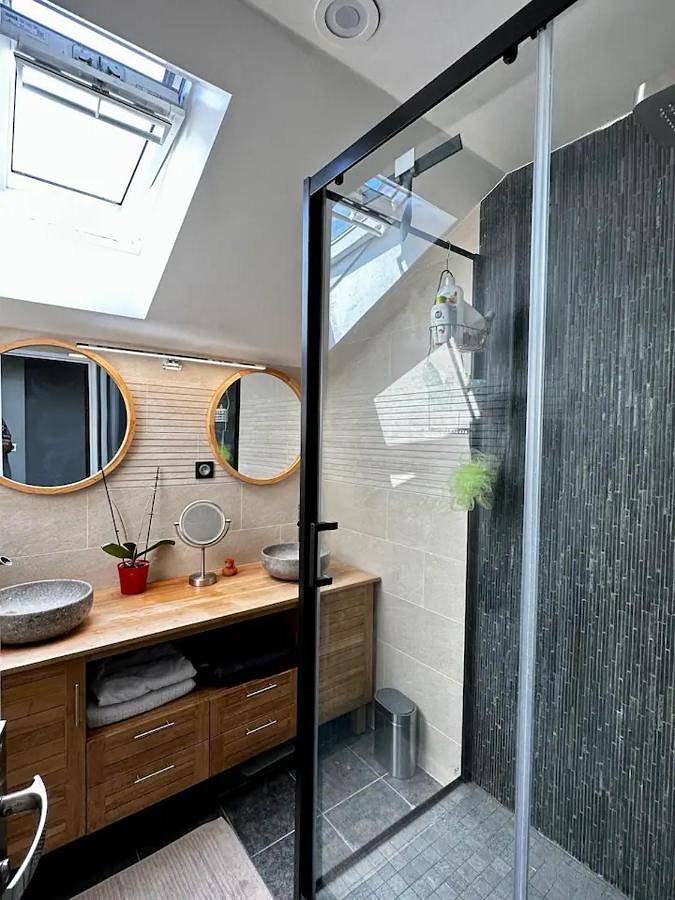 Appartement entier, Pavillon de Standing - Parking Privé - Proche Cern/Onu/Genève in Prévessin-Moëns, Gex
