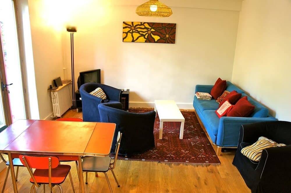 Schönes Haus sehr ruhig im Herzen des 19. - 20 Minuten vom Zentrum von Paris versteckt in Paris, Ile de France