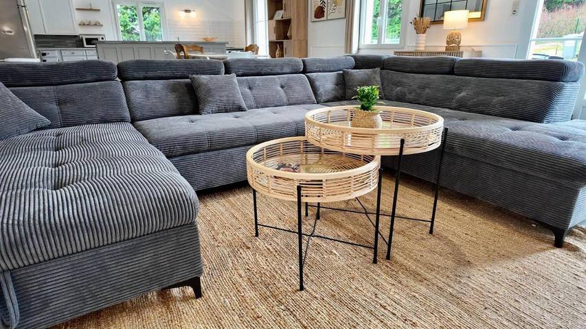 Location de vacances pour 8 personnes, avec terrasse ainsi que jardin et vue à Baroville