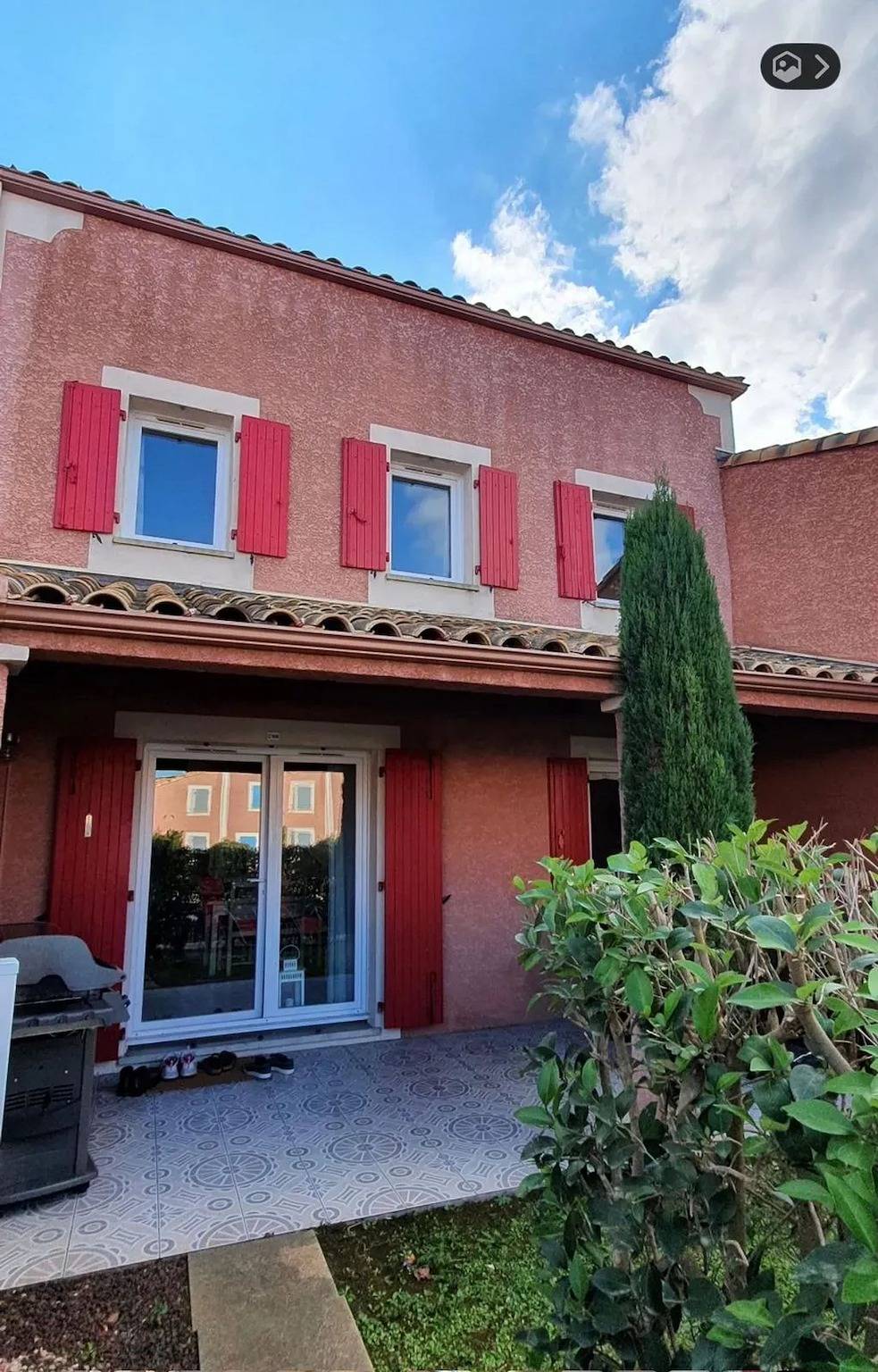 Encantadora Casa de Vacaciones Cerca de Béziers con Piscina Compartida in Béziers, Côte d'Améthyste