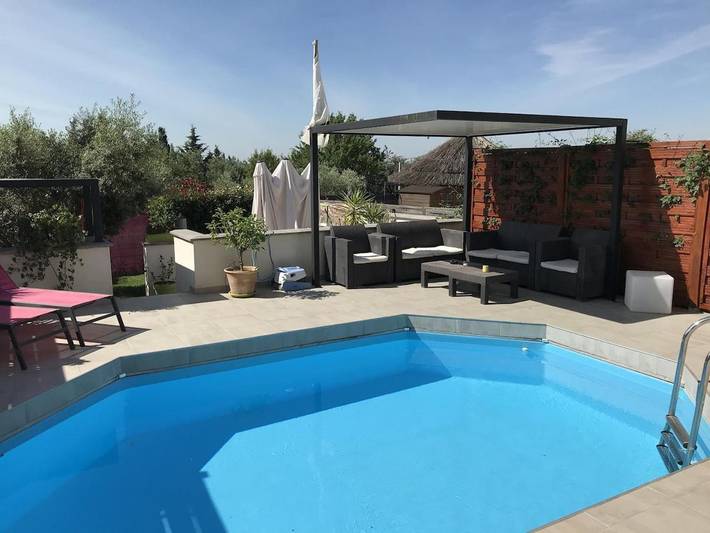 Chalet para 4 personas, con piscina además de jacuzzi y jardín - 1