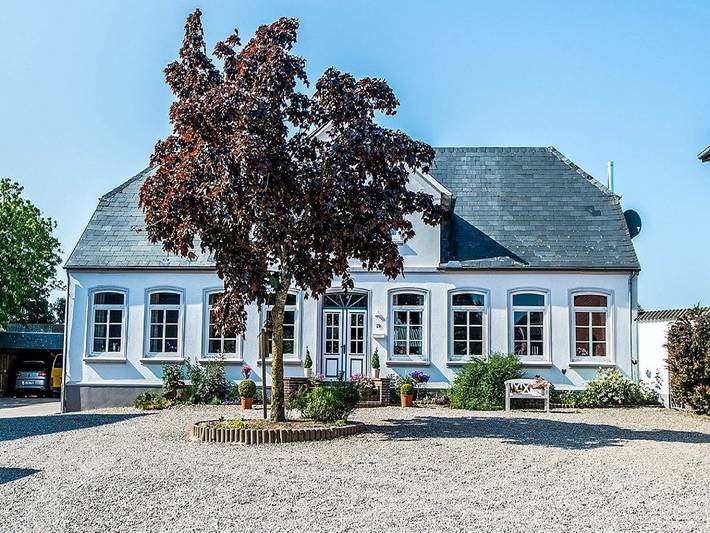 Ferienhaus für 4 Personen, mit Balkon/Terrasse und Terrasse sowie Garten in Gelting