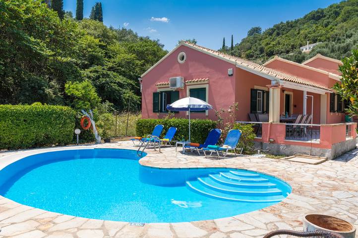 Villa for 8 people in Agios Stefanos (Corfu)